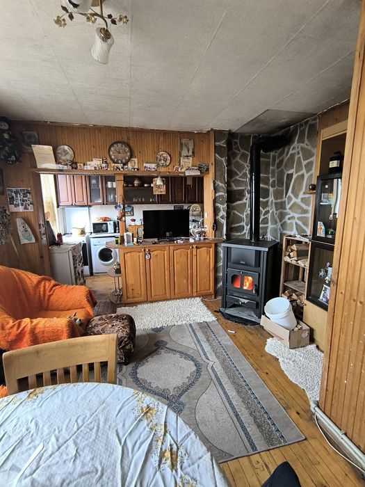 Продава се Етаж от къща в Дебелец - 120 кв.м за 438 €/кв.м - Снимка #3