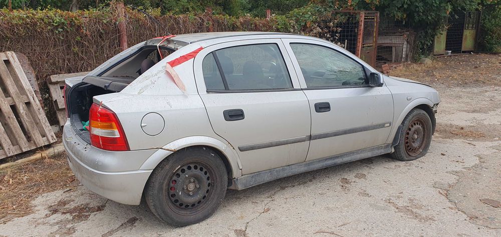 Opel Meriva 1.4i 16V и Opel Astra G 1.6 75кс