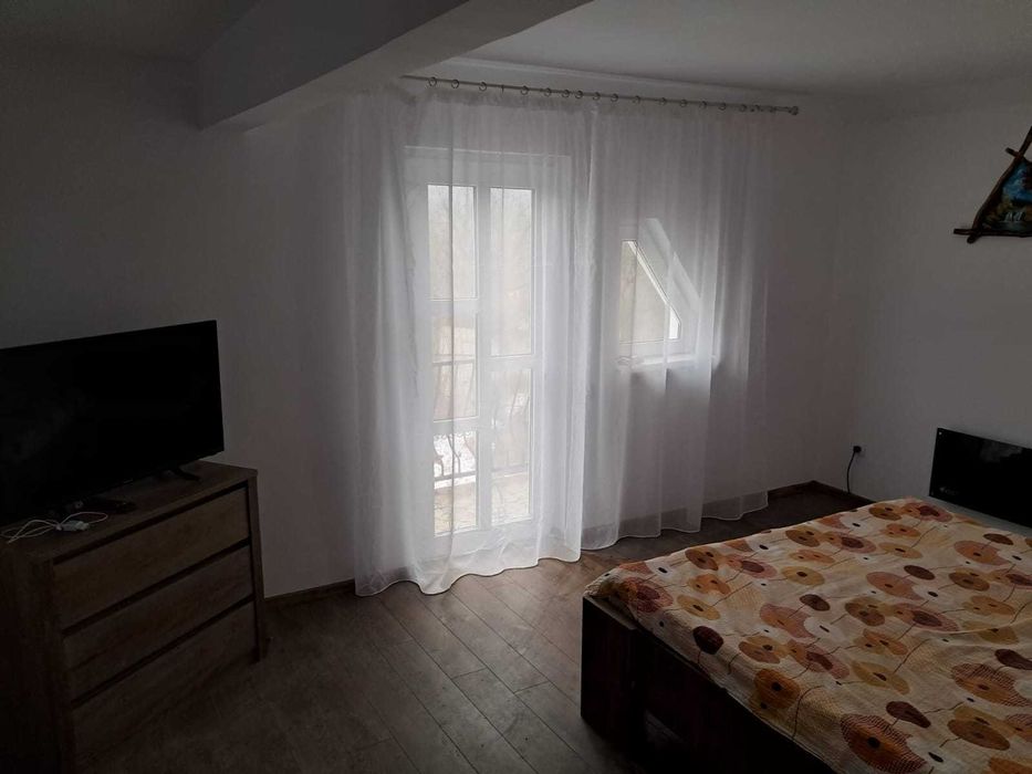 Casa de vacanta/locuinta permanenta direct proprietar linga Pucioasa