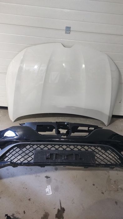Bara fata ,  faruri Megan 4 facelift GT