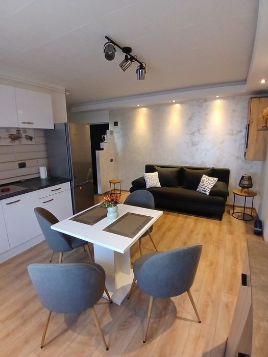Apartament  2 camere de inchiriat | Parter | Floresti | Zona  Penny |  Parcare Inclusa