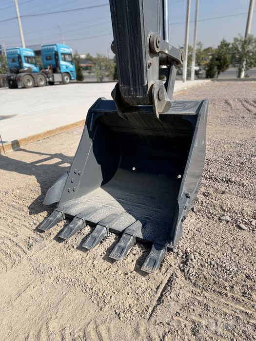 Hyundai ekskavator 205 гусеничный экскаватор