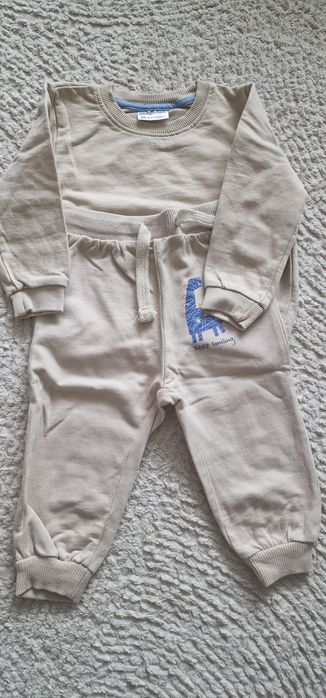 Дрехи за момче 74/80