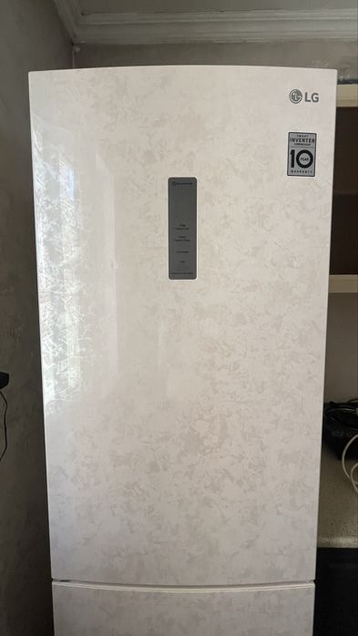 Холодильник LG в отличном состоянии