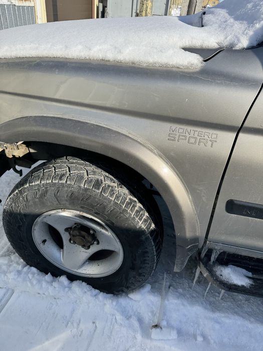 Машина митсубиси