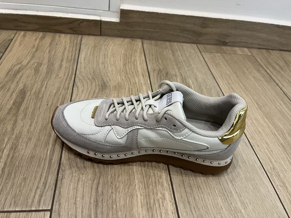 Vand adidasi Guess piele