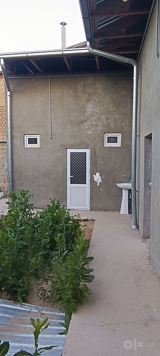 Уй сотилади 62000 $.Келишилади.