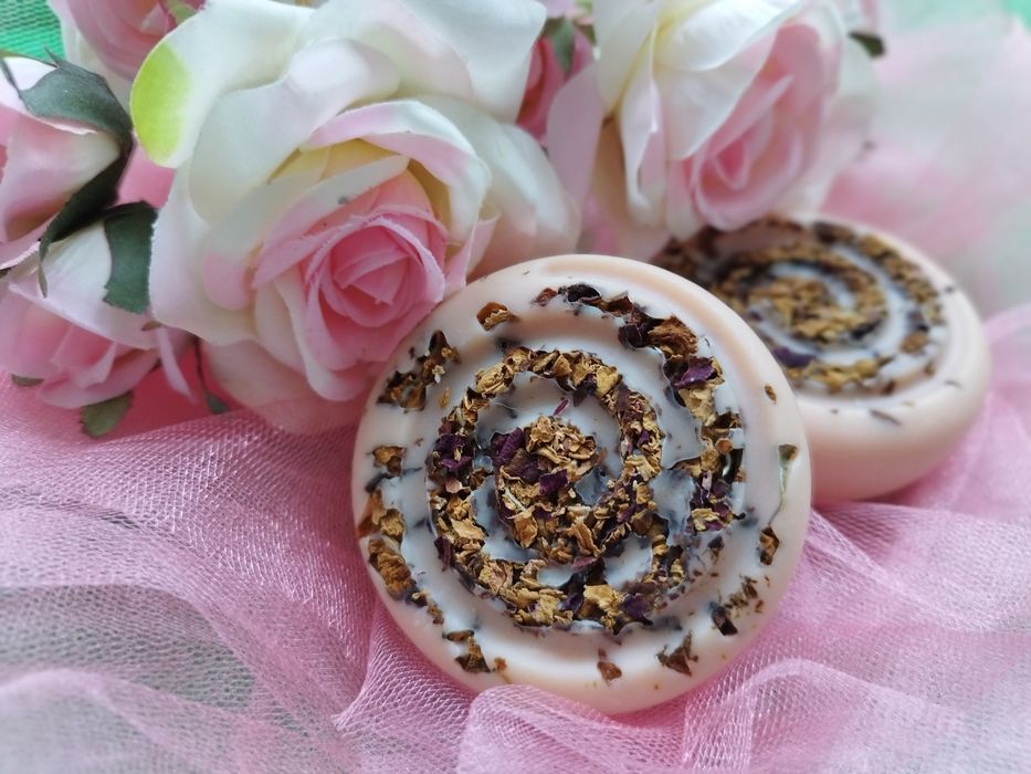 Натурален сапун "Роза"