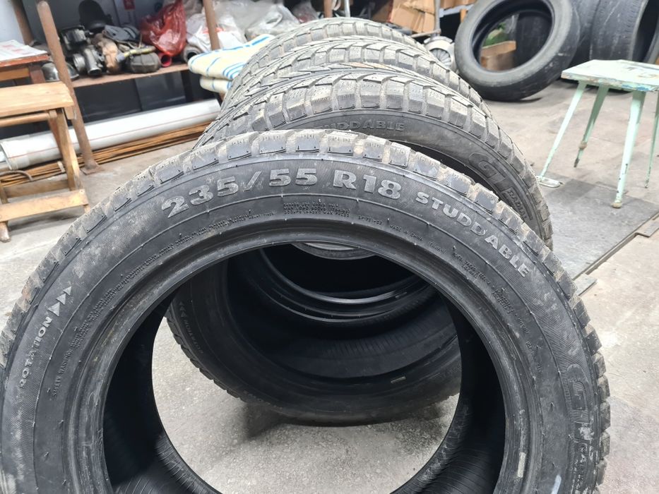 Продам зимние шины r18