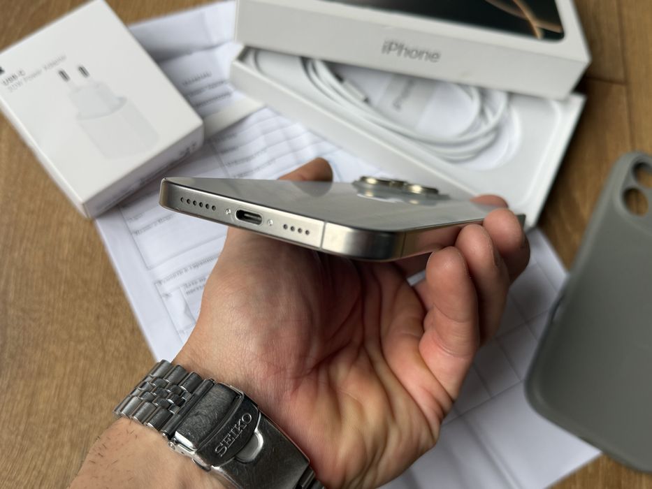 iPhone 16 Pro Max 256GB / 95% Батерия / А1 Гаранция 2026