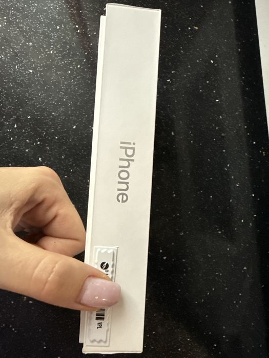 iphone 16pro black titanium