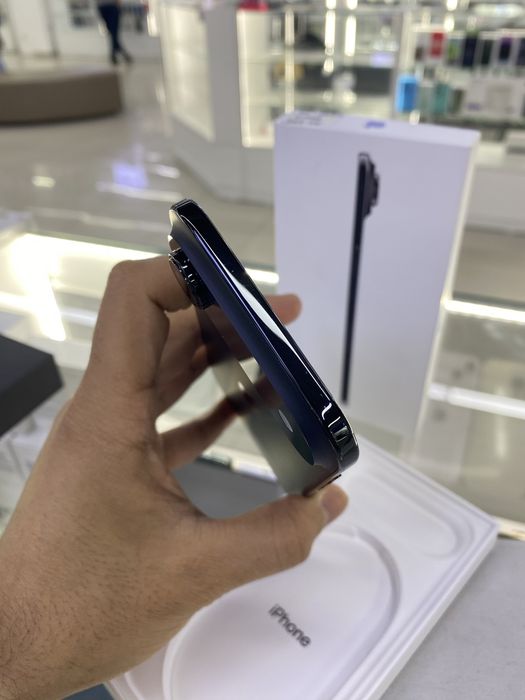 Продам iPhone Air