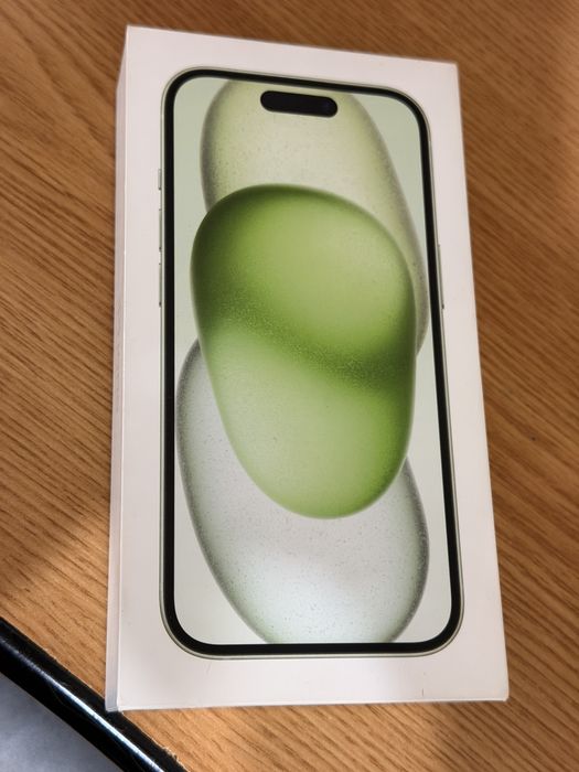 Vand iPhone 15 in stare impecabila