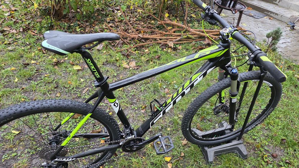 Scott  carbon scale 935