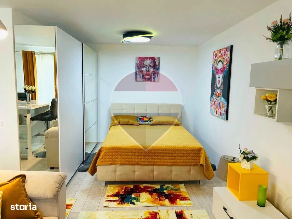 Studio modern Top City CORESI