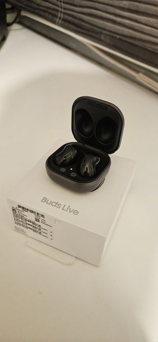 Samsung buds live