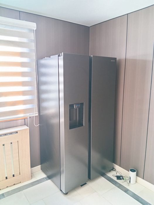 Холодильник Samsung