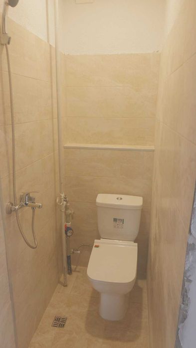 Четиристаен апартамент в Елин Пелин