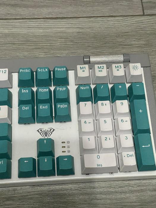 Tastatura gamming Aula F3050