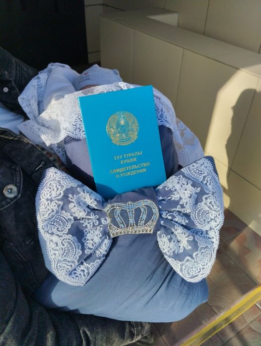 Продам конверт на выписку