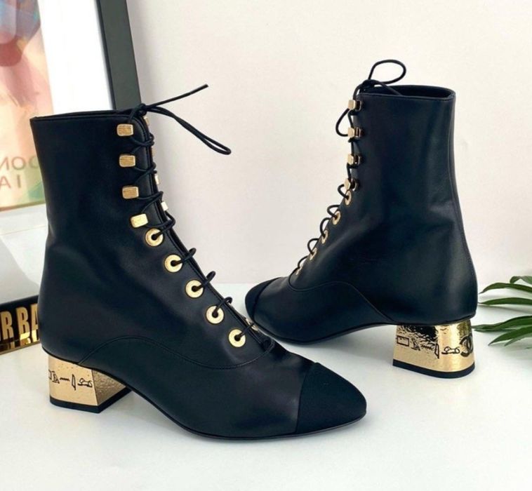 Chanel Egyptian Collection Boots-нови боти н.38,5