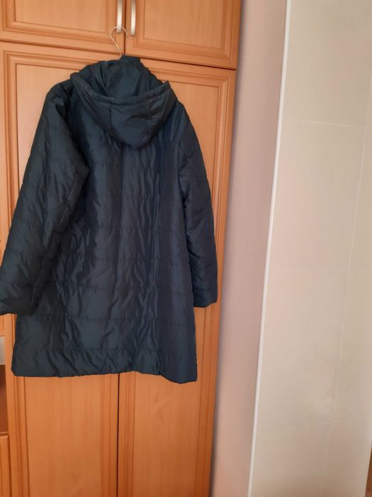 продается пальто женское