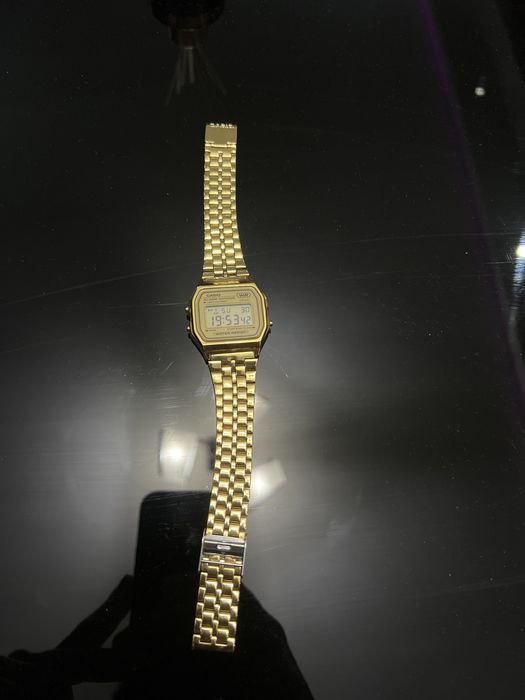 Часовник Casio gold