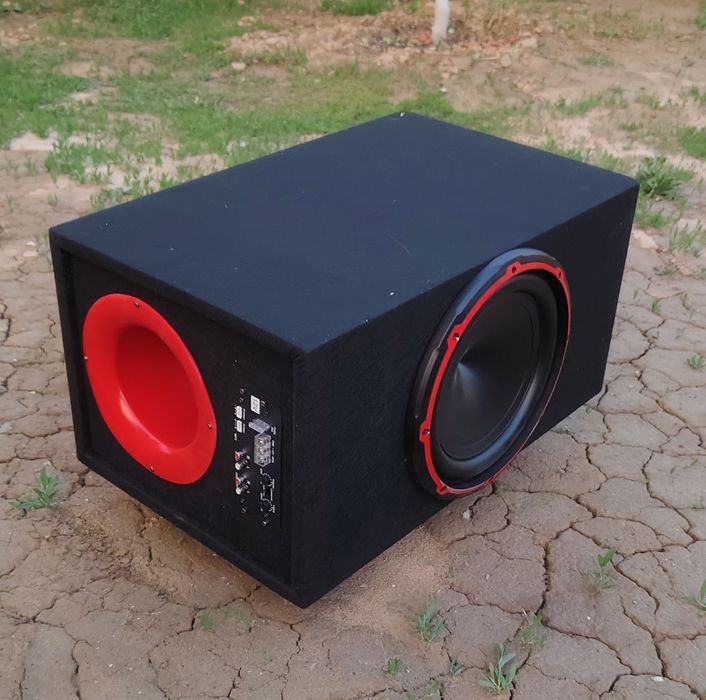 Сабвуфер с уселком