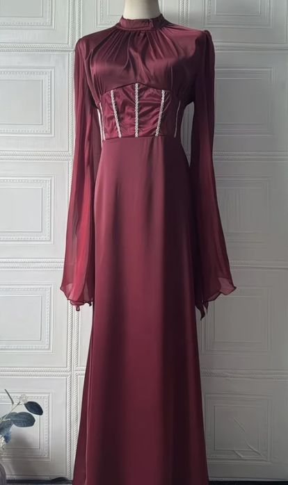 Платье  вечернее