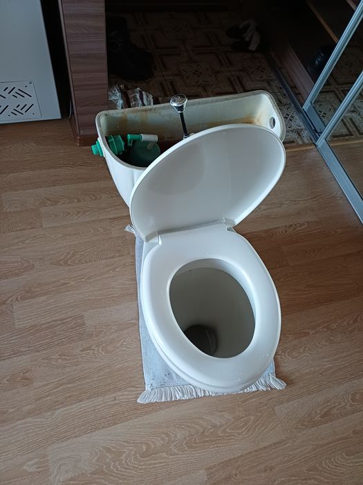 Унитаз рабочий б/у