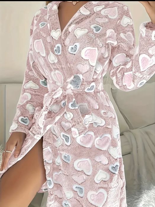 Халати два модела С М размери по 20лв. От 79лв