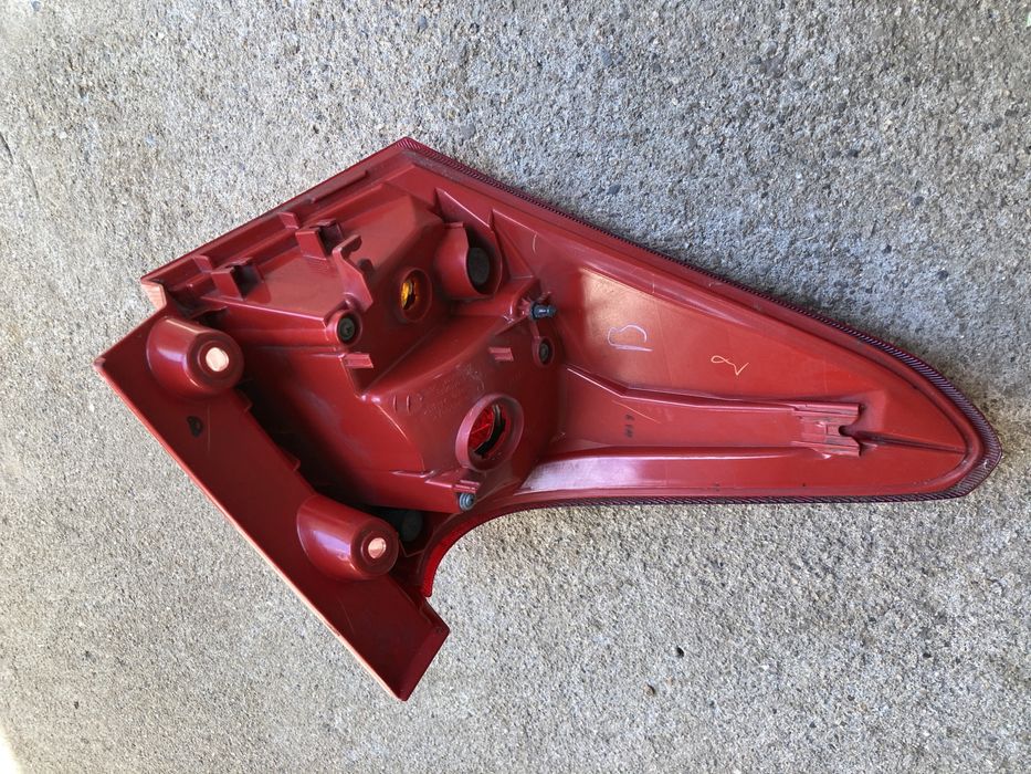 Десен стоп за тойота аурис комби/Toyota auris 12-15г