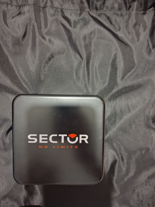 Vand ceas Sector impecabil