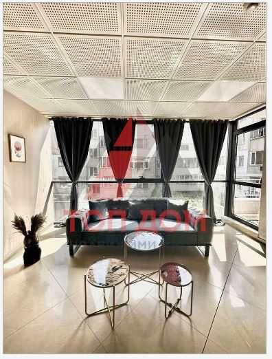 Дава се под наем Тристаен апартамент в Варна, Лятно кино Тракия - 75 кв.м за 652.8 € - Снимка #2