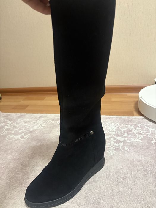 Продам зимние сапоги