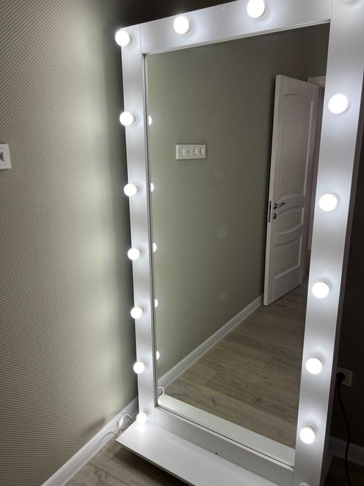 зеркало напольное