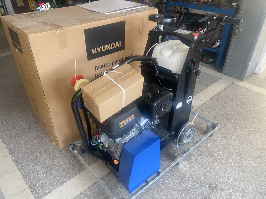 Taietor de Beton Asfalt HYUNDAI HY-FC480L Disc Inclus 450mm Mogosoaia