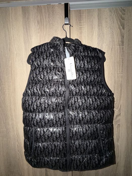 Елек на Dior      Б