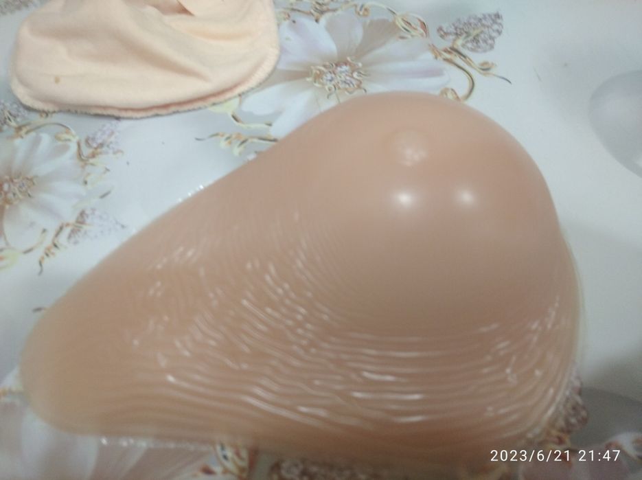 Продам протез левой  груди после мастэктомии