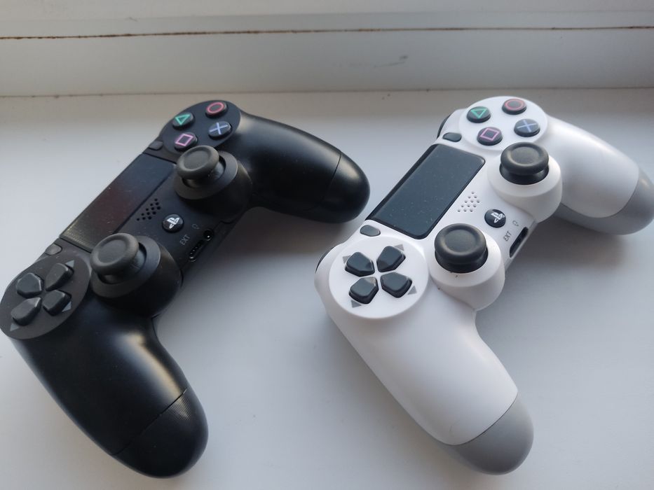 Продам джойстики Ps4, и диски