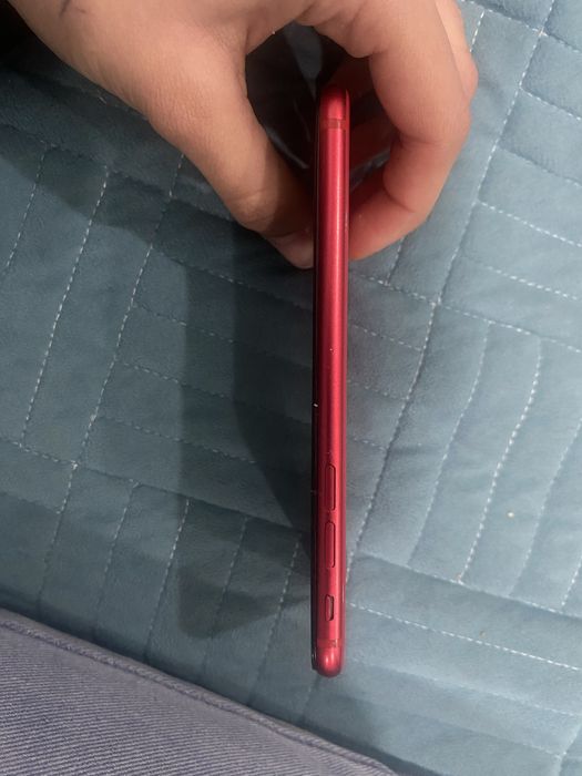 Продам iphone SE