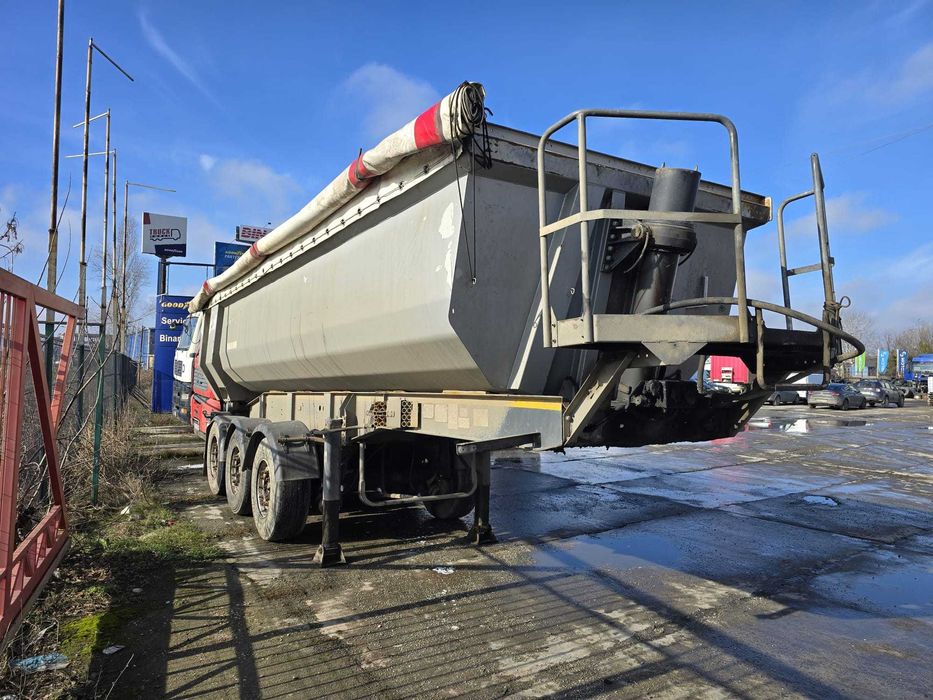 Semiremorcă basculantă Schwarzmüller SK