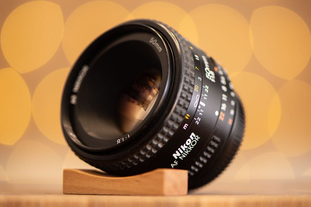 Nikon D300s + 50mm и аксесоари Никон