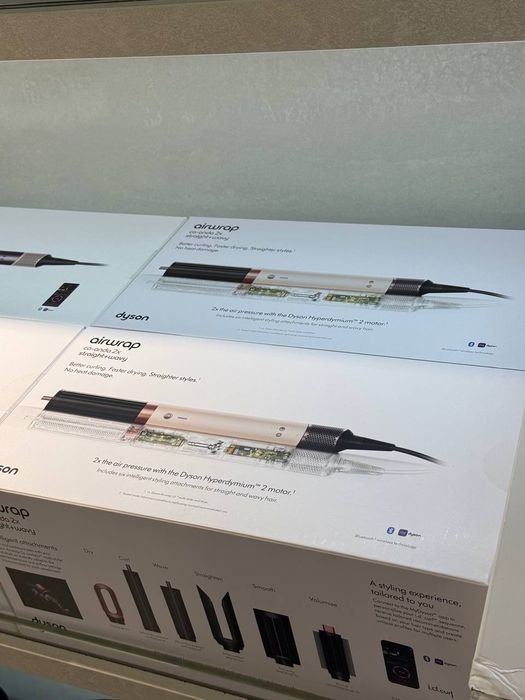 Dyson co-anda 2x.   2 yil garantiya bor