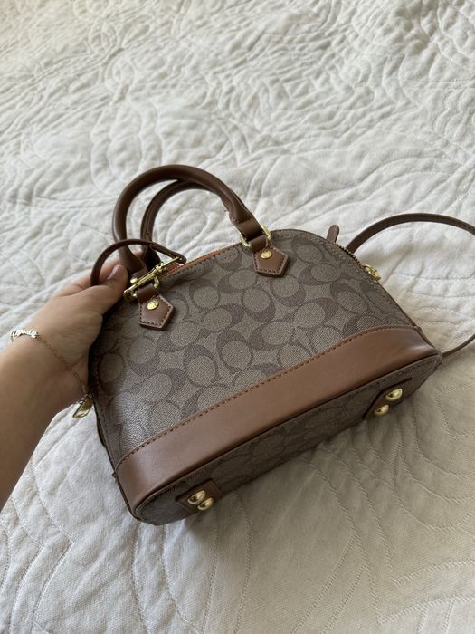 Продам сумочку , вместительная