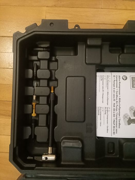 Parkside set compresor digital pompa umflat pe baterie de 20V 4A 8A 2A