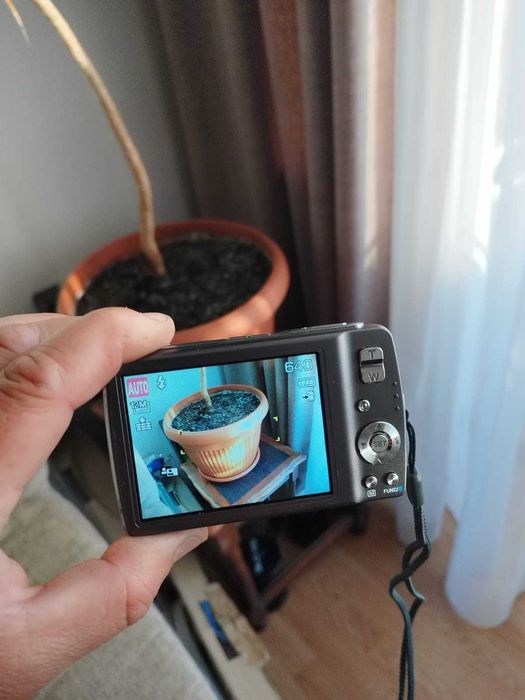 Camera foto video digitala Medion imprima ora si data 12 Megapixel