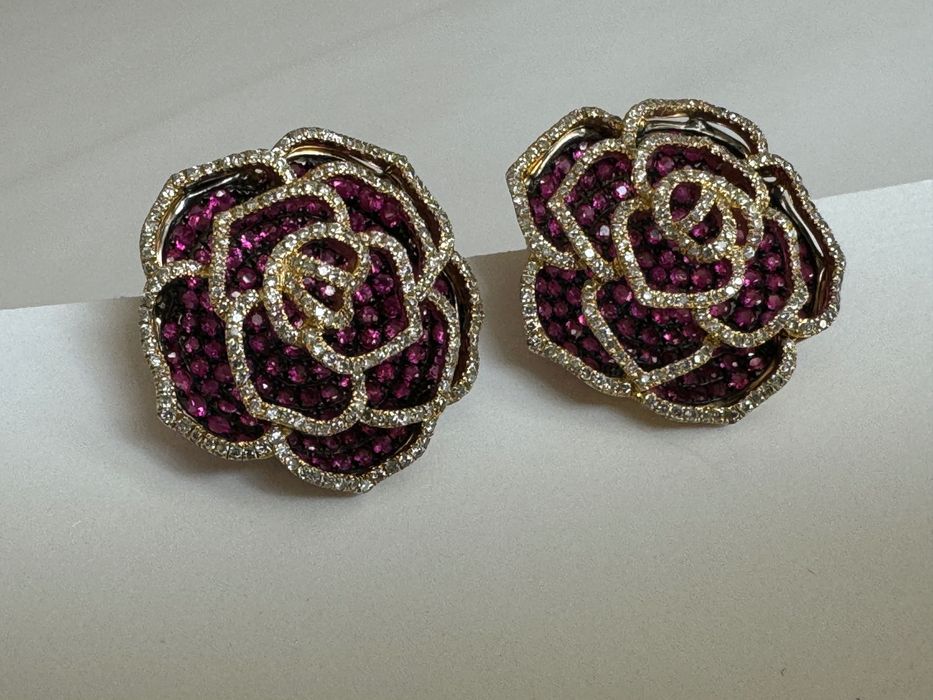 Феноменални 18К Златни Обеци с 4,4К Рубини и 3,2К Диаманти;  ТОП Цена!