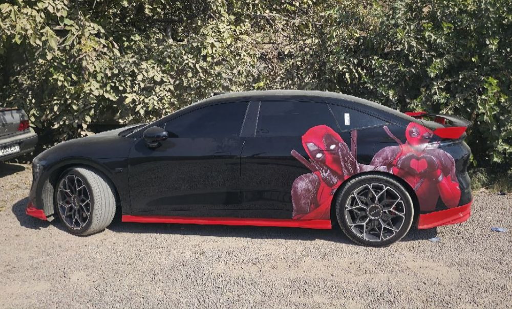 Печать и оклейка на авто и мотоциклах | Индивидуальный дизайн