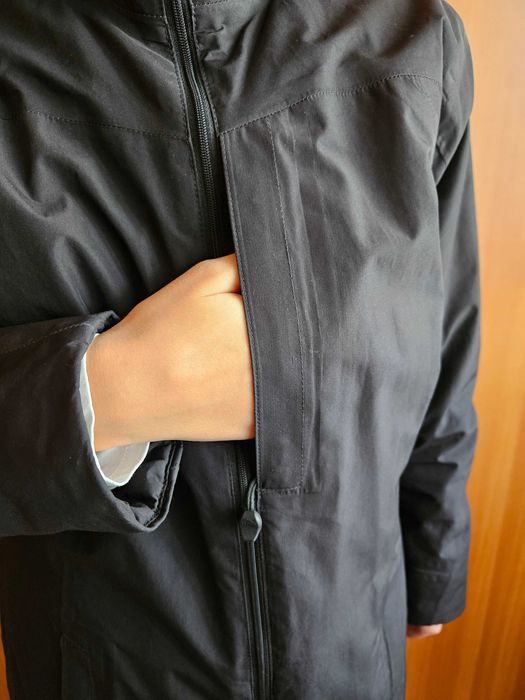 Geaca sport anti vant si ploaie